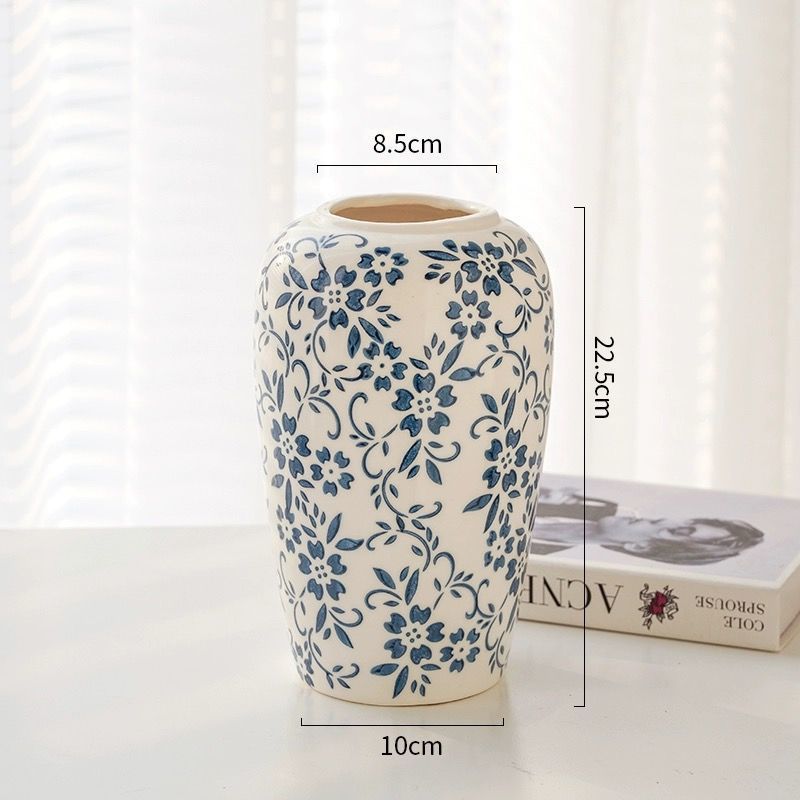 Blue and white porcelain vase