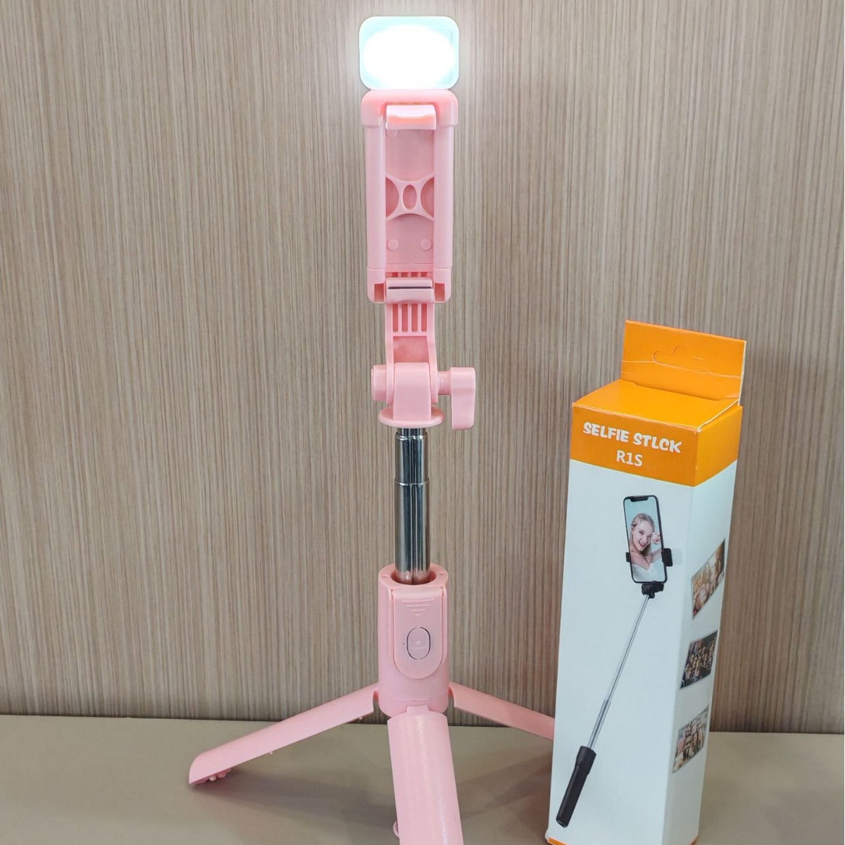 Bluetooth Selfie Stick