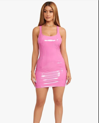 Body-hugging skirt