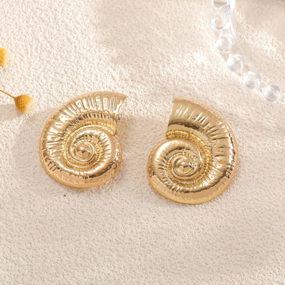 Bohemian Conch Earrings and Necklace Set