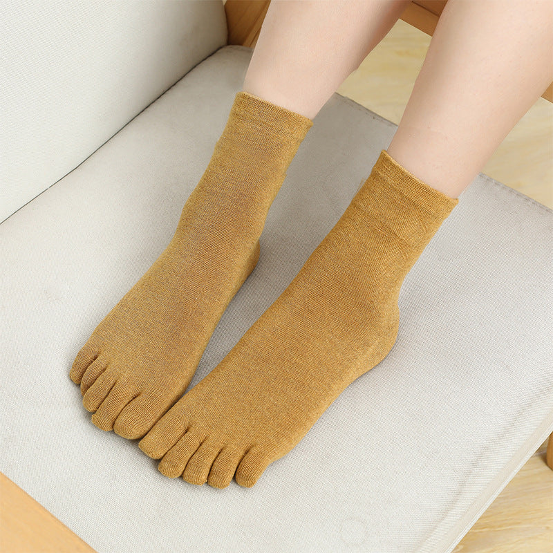 Boneless mid-tube socks