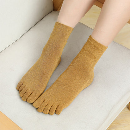 Boneless mid-tube socks