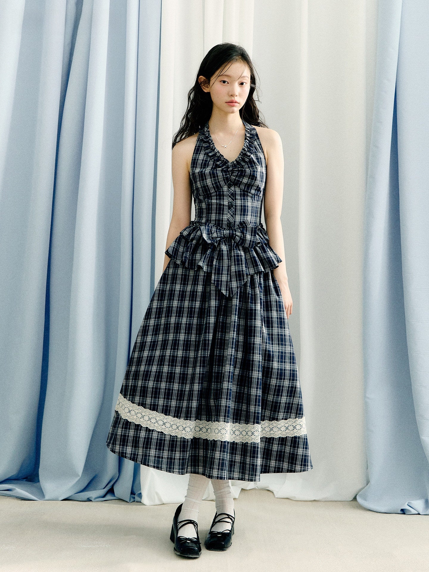 Bow Halter Neck Ruffle Top and Lace Skirt Set