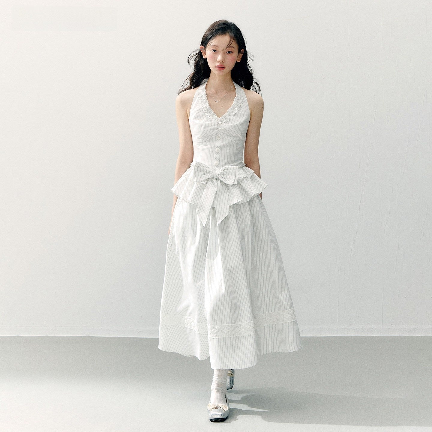 Bow Halter Neck Ruffle Top and Lace Skirt Set