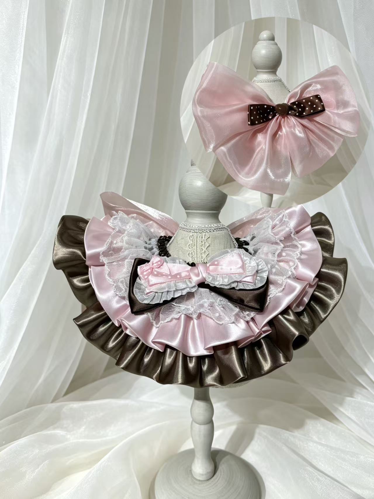 Bow-knot bib