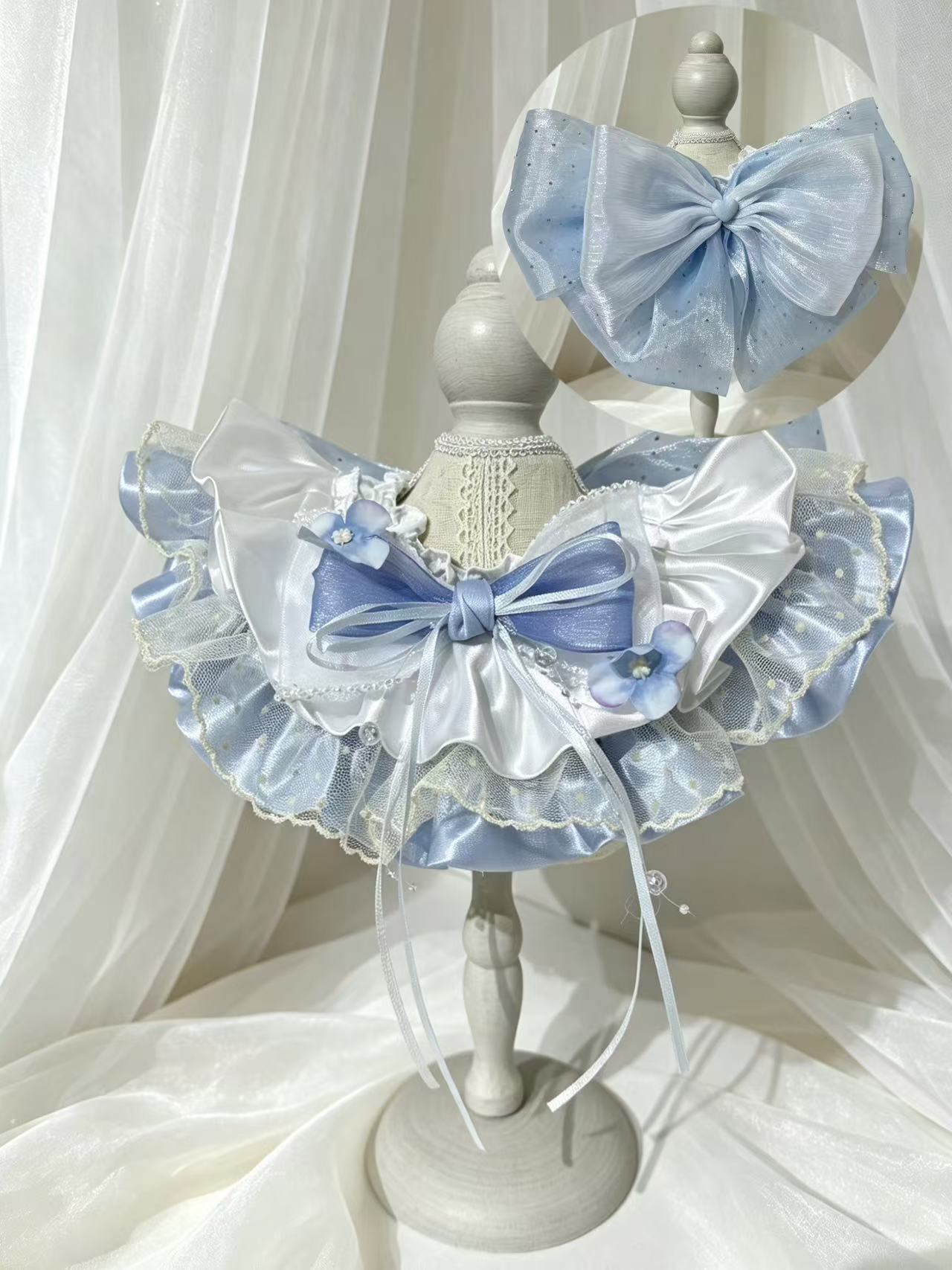 Bow-knot bib