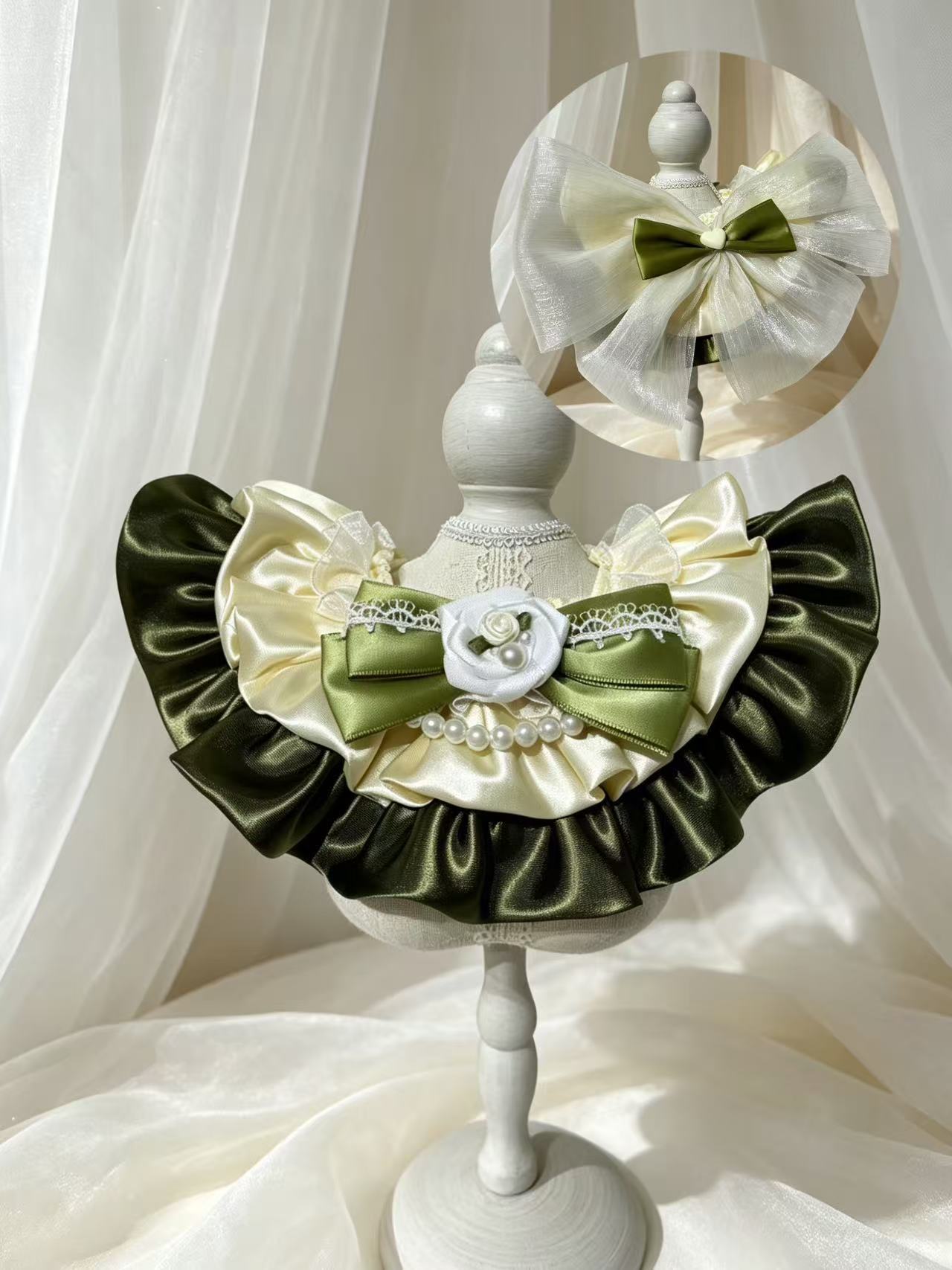 Bow-knot bib