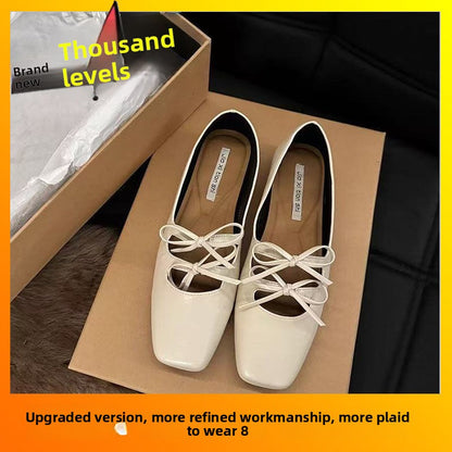 Bow Mary Jane shoes
