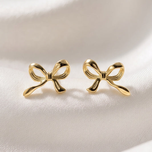 Bow-shaped stud earrings