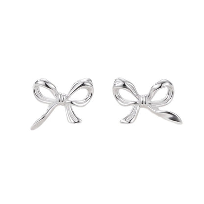 Bow-shaped stud earrings