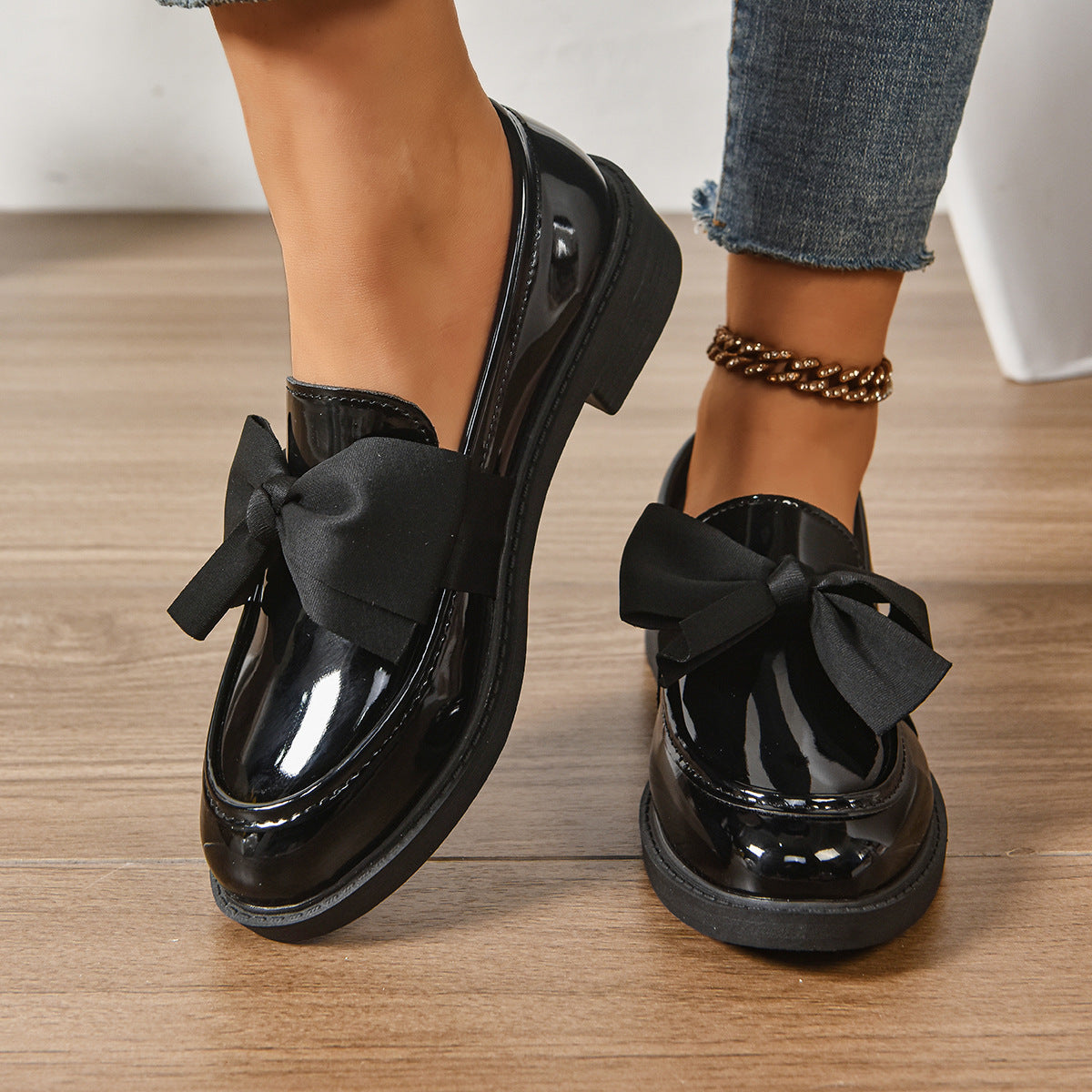 Bow-tie little leather shoes