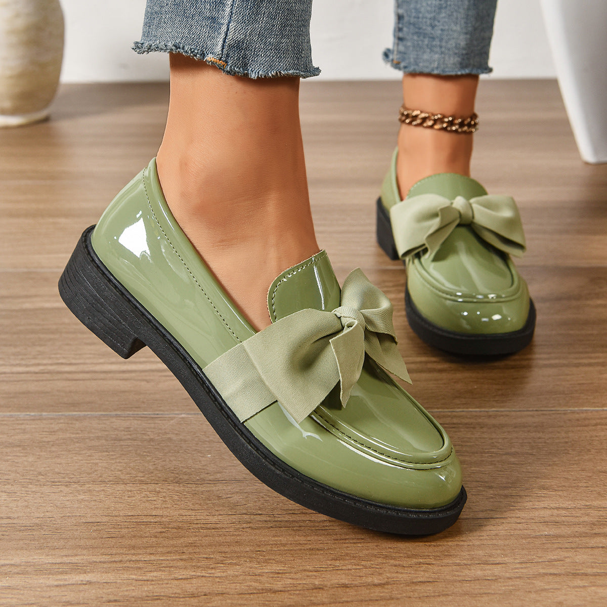 Bow-tie little leather shoes