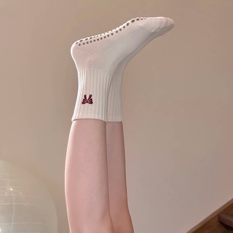 Bowknot Embroidered Non-Slip Yoga Socks