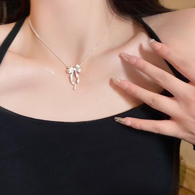 Bowknot Necklace