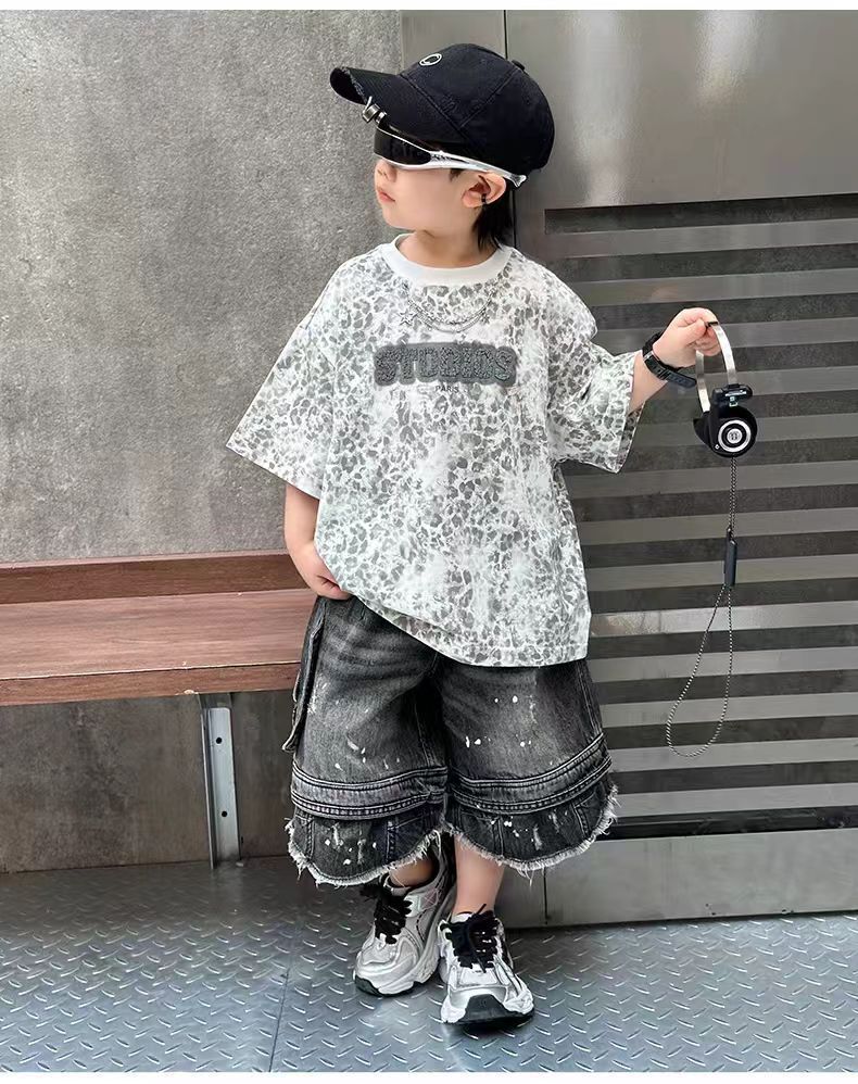 BoysLoose Short-Sleeve T-Shirt