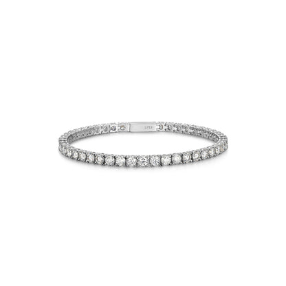 Bracelet with numerous diamonds