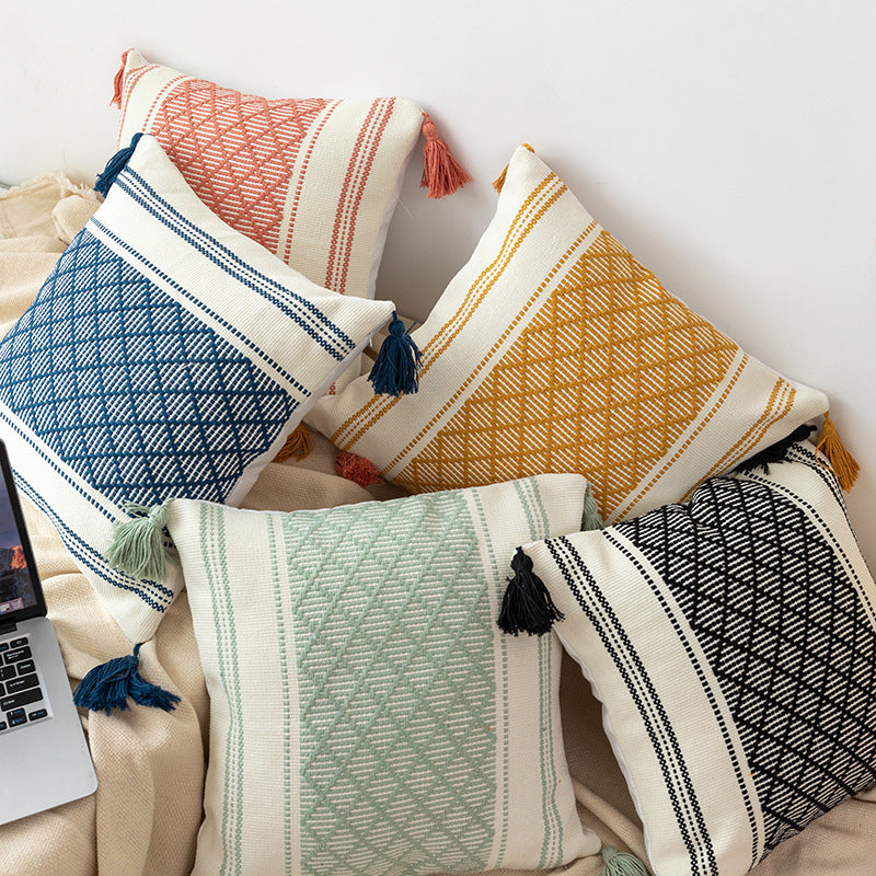Braided pillow cover