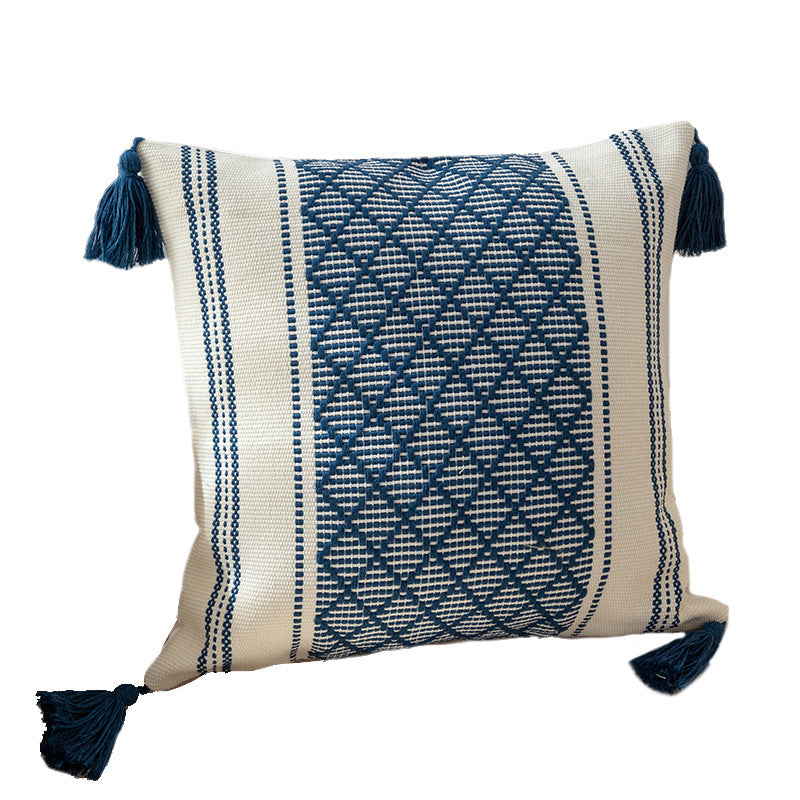 Braided pillow cover