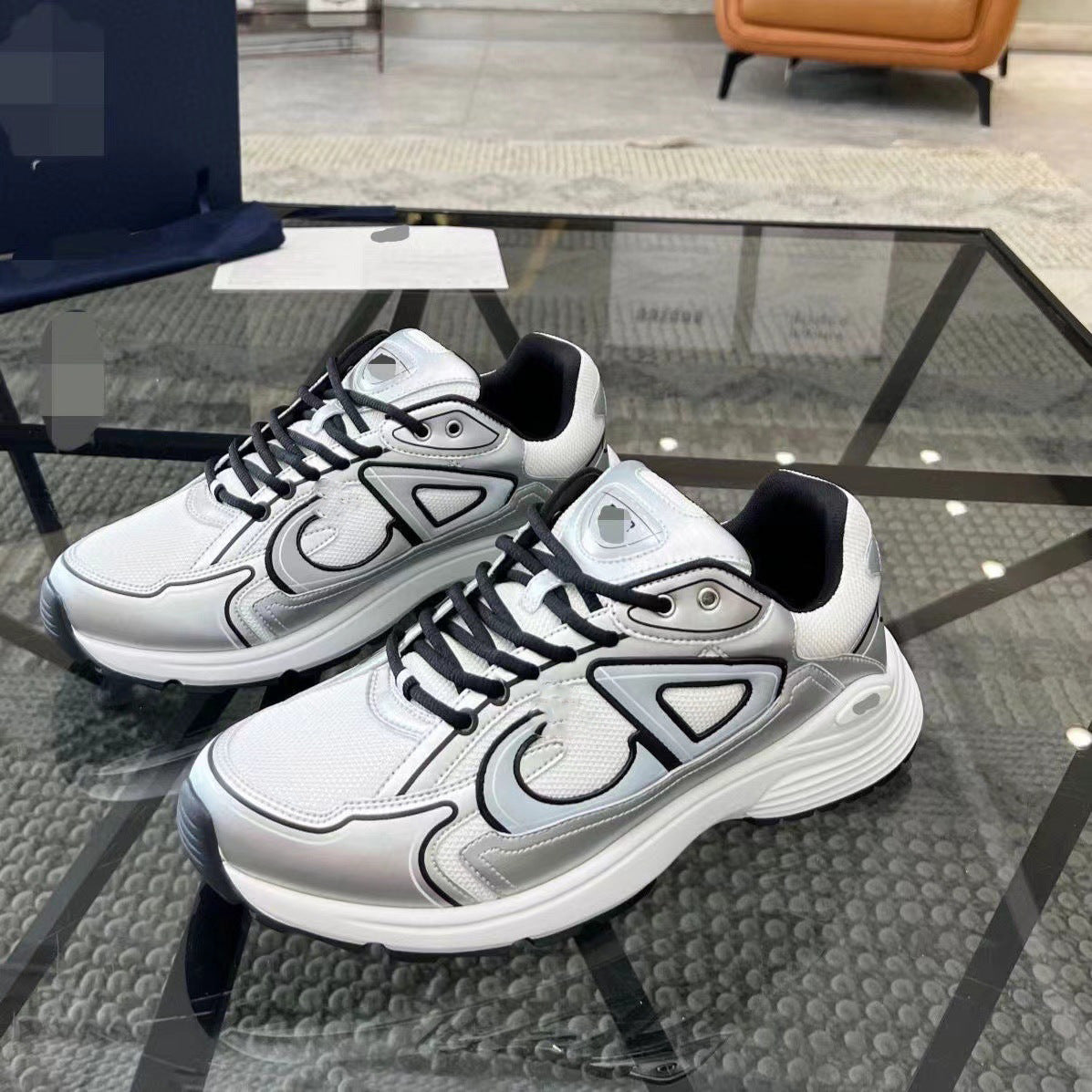 Breathable and Comfortable Casual Sports Shoes