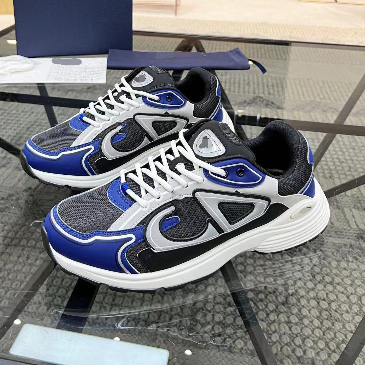 Breathable and Comfortable Casual Sports Shoes