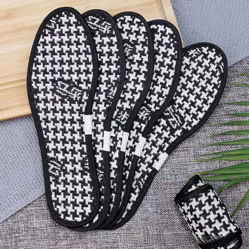 Breathable and shock-absorbing insoles