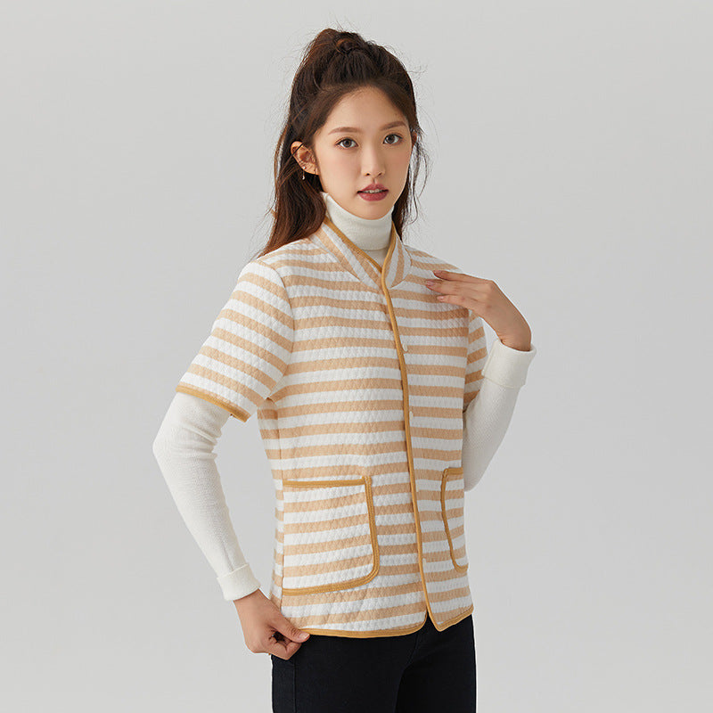 Breathable and warm air-conditioned short-sleeved jacket