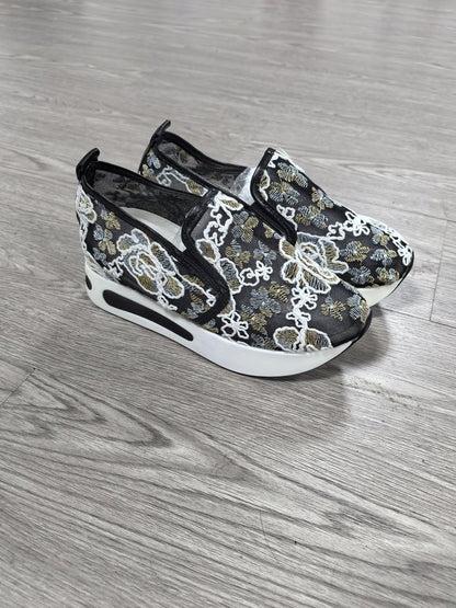 Breathable Casual Shoes