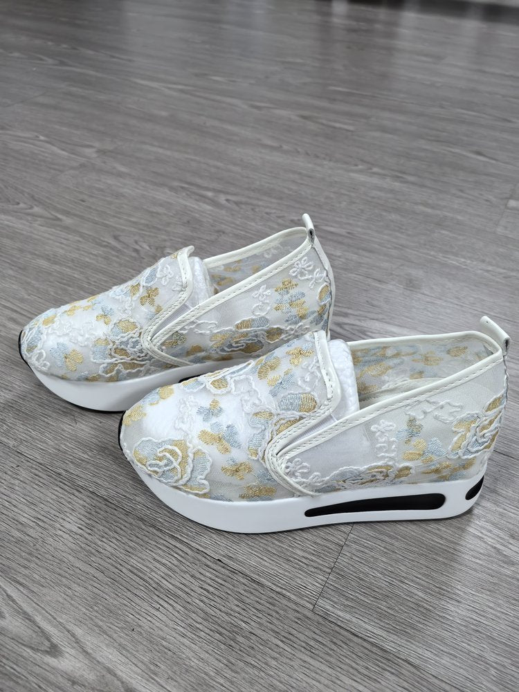 Breathable Casual Shoes