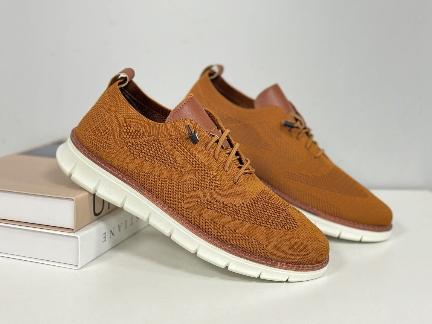 Breathable Mesh Mens Running Shoes