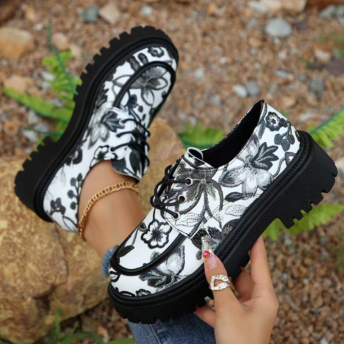 British Style Women Loafers Thick Heel Retro Floral Shoes