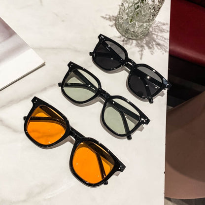 Brown retro sunglasses