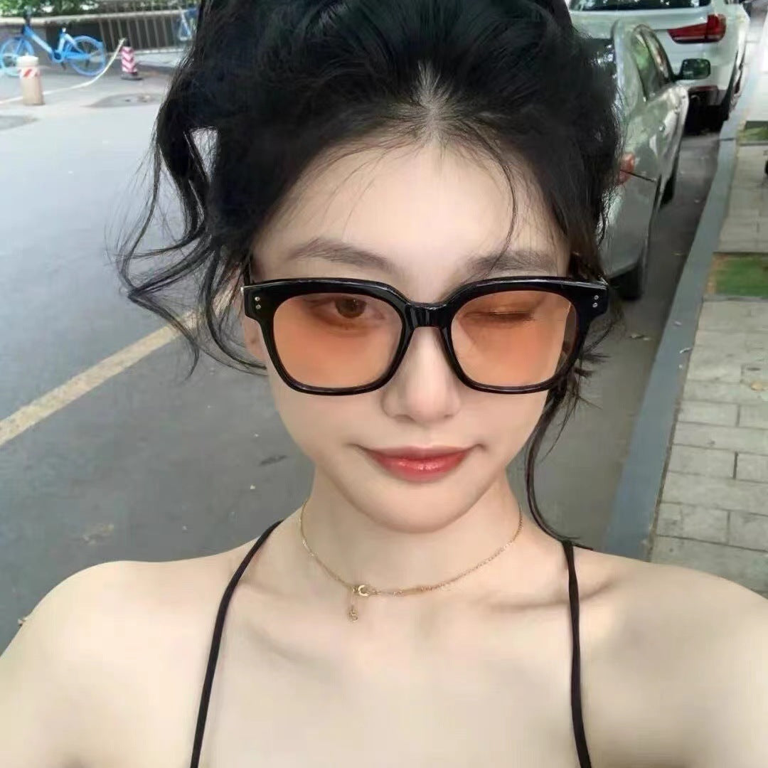 Brown retro sunglasses