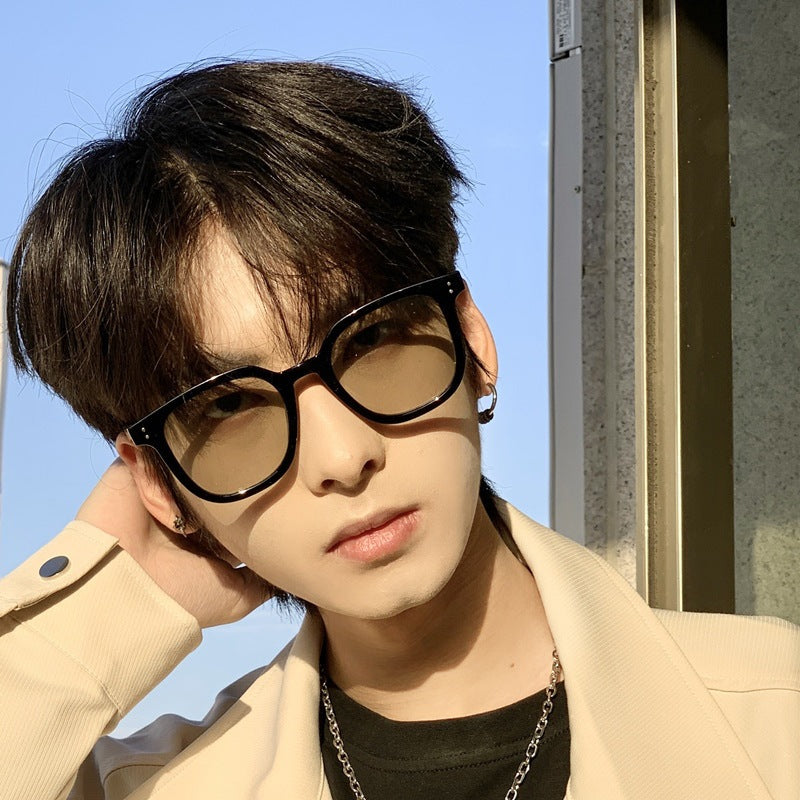 Brown retro sunglasses
