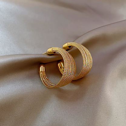 Brushed hoop earrings
