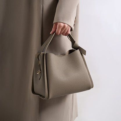Bucket bag