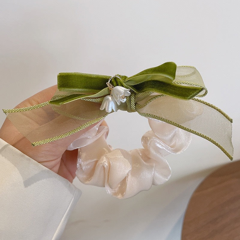 Bun hair accessory