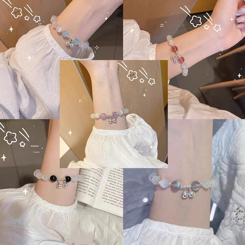 Butterfly-shaped cat’s eye stone bracelet