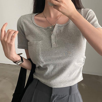 Button-down knitted short-sleeved shirt