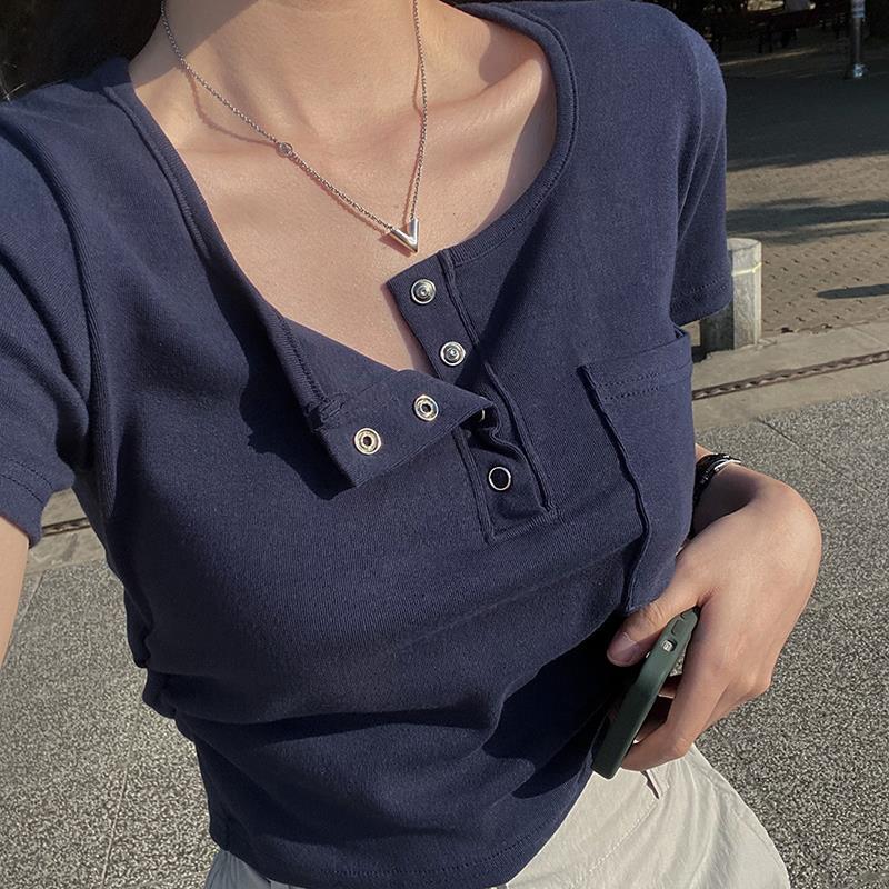 Button-down knitted short-sleeved shirt