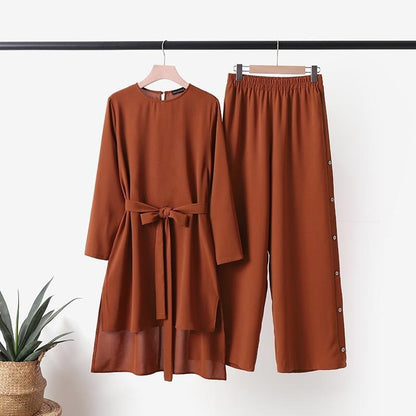 Button pocket suit
