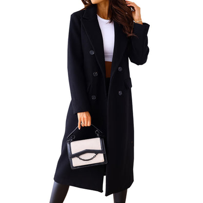 Buttoned woolen coat