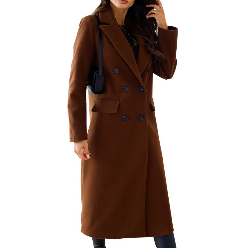 Buttoned woolen coat