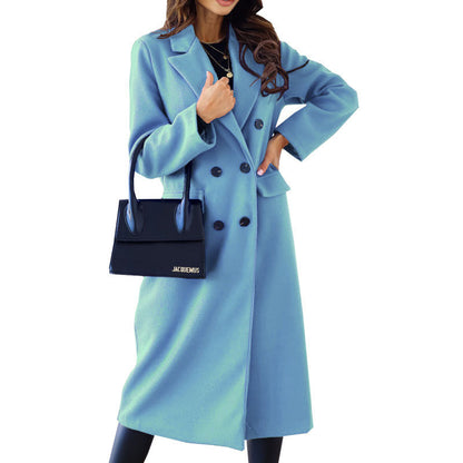 Buttoned woolen coat