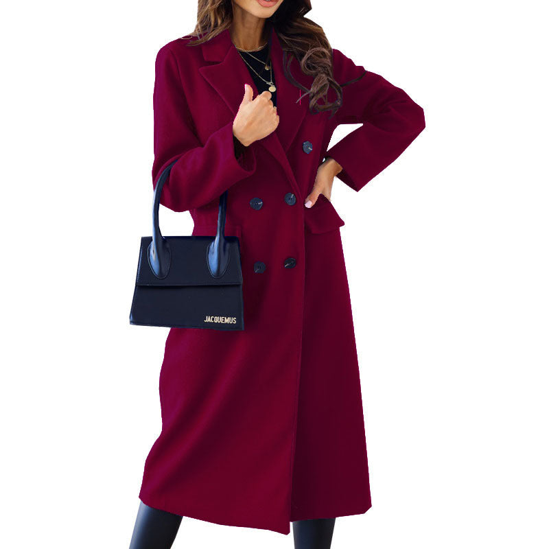 Buttoned woolen coat