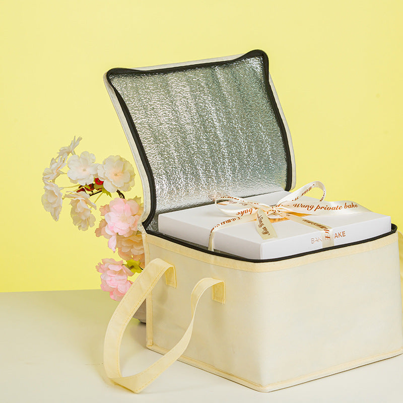 Cake warming bag
