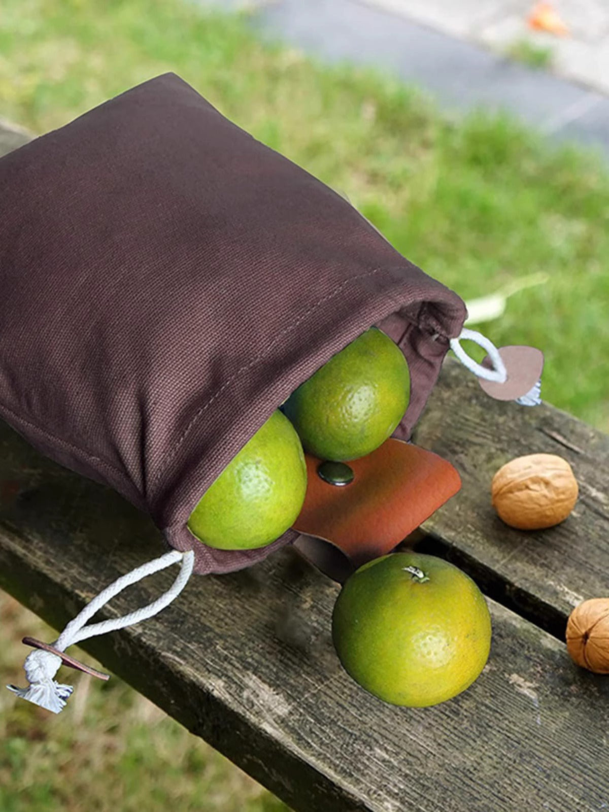 Canvas foraging bag