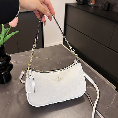Carry the underarm bag