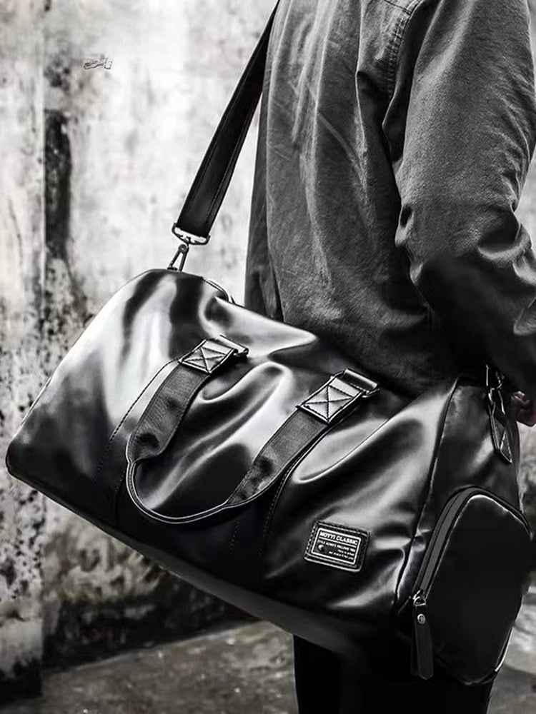 Cartelo Mens Fitness Travel Crossbody Bag