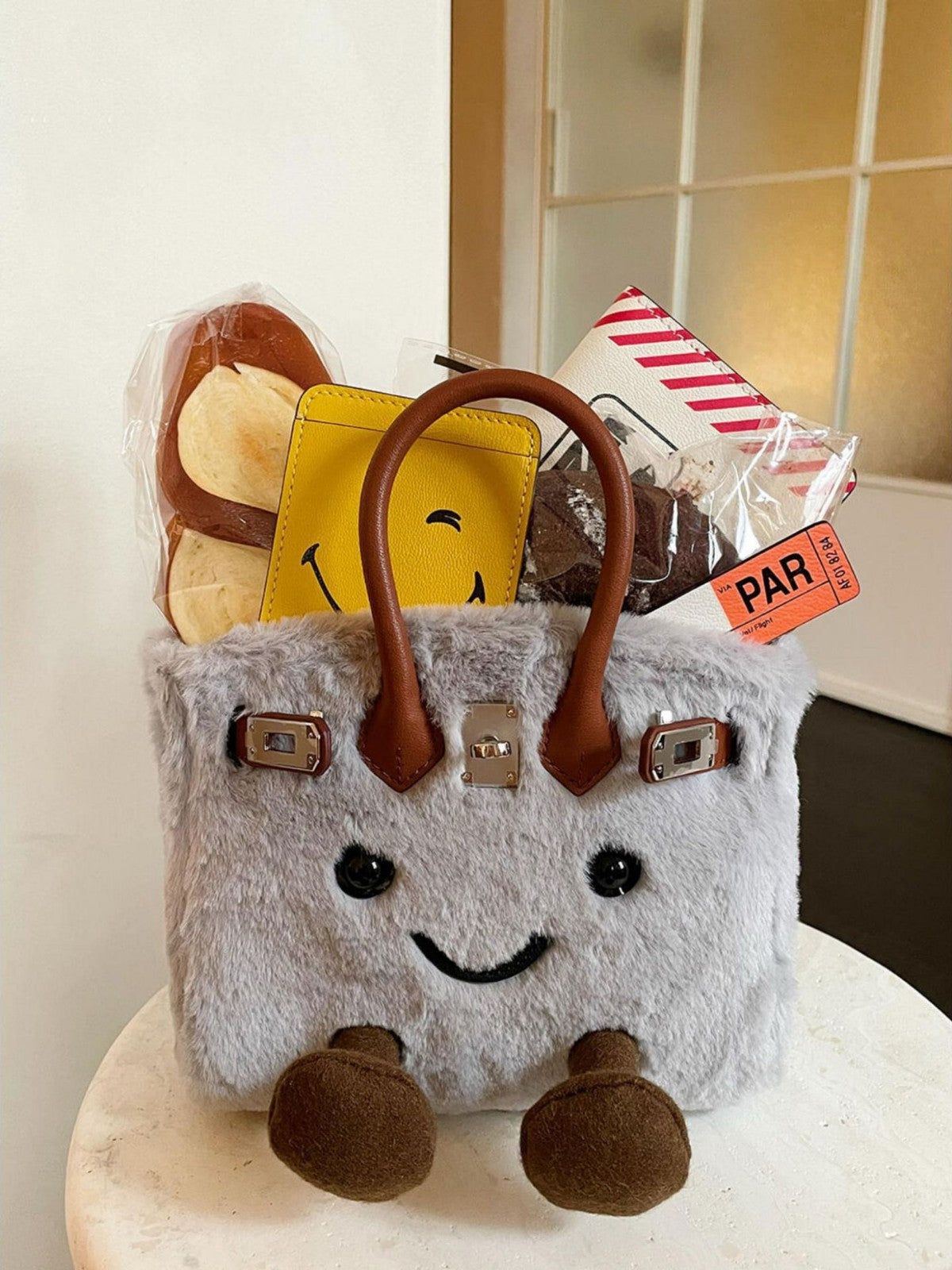 Cartoon plush handbag