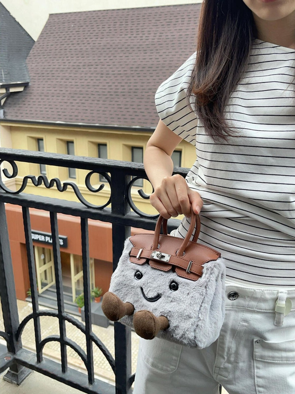 Cartoon plush handbag